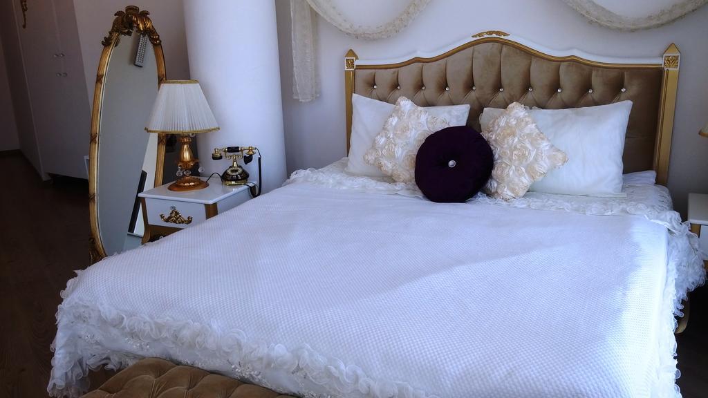 Huri & Nuri Hotel (Adults Only) Fokaja Zewnętrze zdjęcie