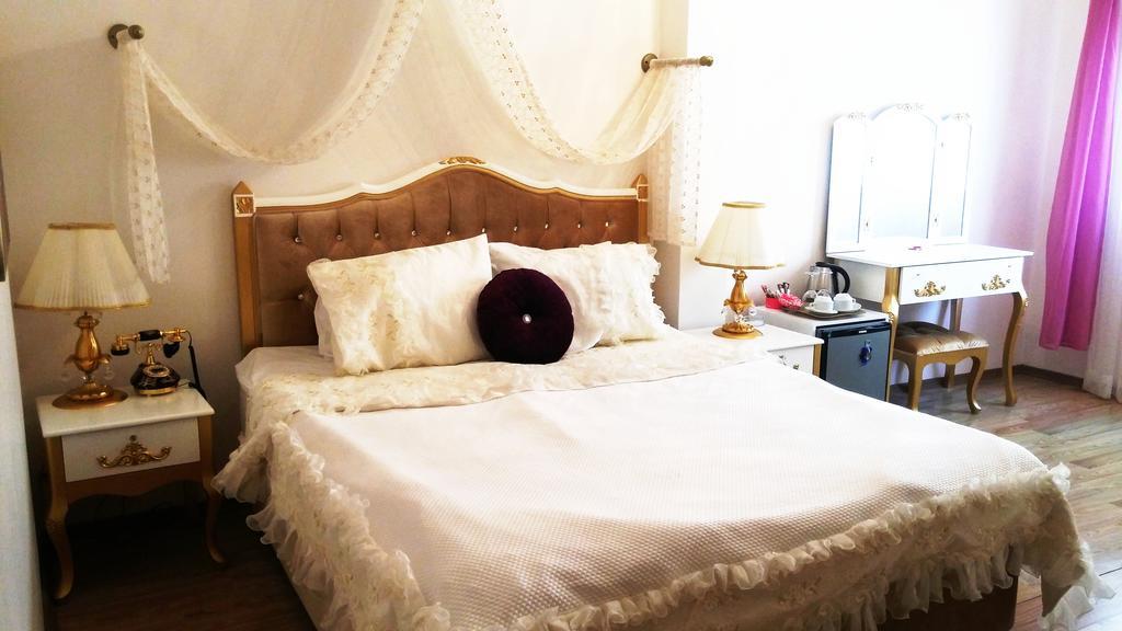 Huri & Nuri Hotel (Adults Only) Fokaja Zewnętrze zdjęcie