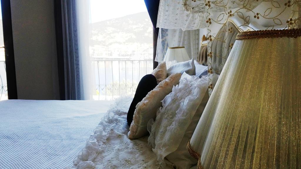 Huri & Nuri Hotel (Adults Only) Fokaja Zewnętrze zdjęcie