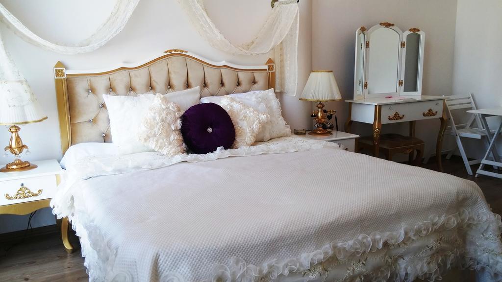 Huri & Nuri Hotel (Adults Only) Fokaja Zewnętrze zdjęcie